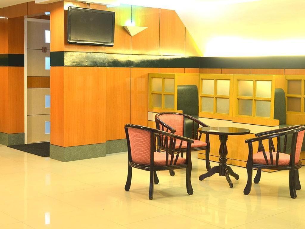Hotel Sogo Tarlac Bagian luar foto